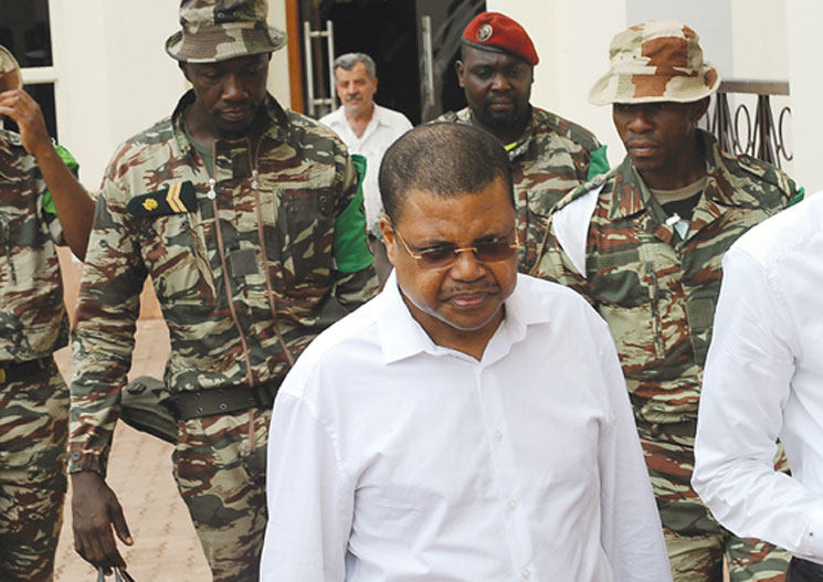 Primer ministro centroafricano permanece en su puesto tras golpe de Estado