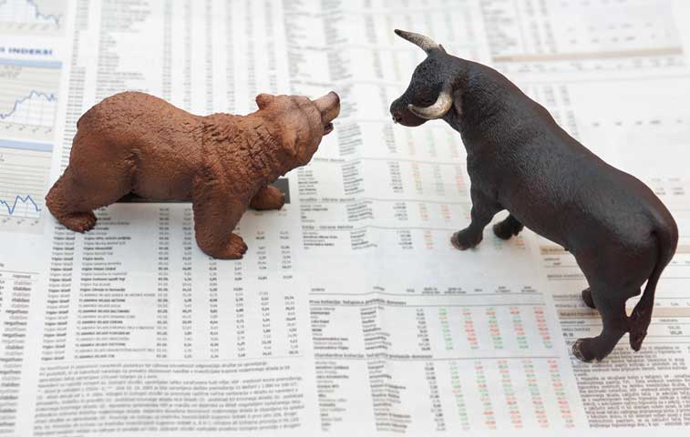 Wall Street frena cuatro días de pérdidas pero cierra otra semana en rojo