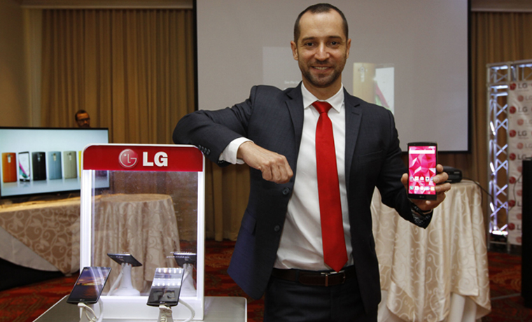 LG mete pelea con su smartphone G4