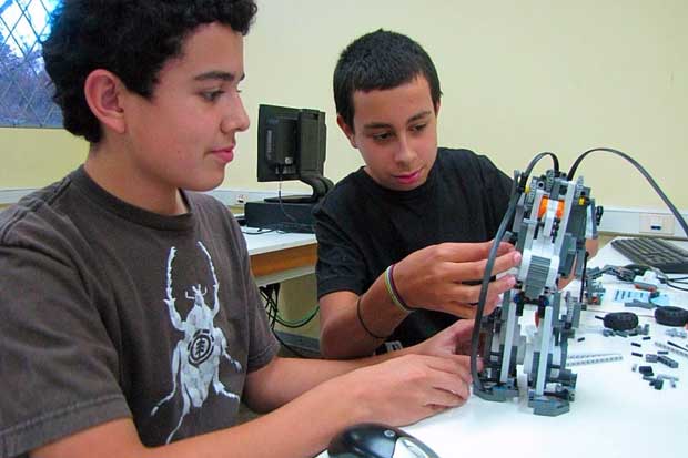 TEC impartirá talleres de robótica para niños