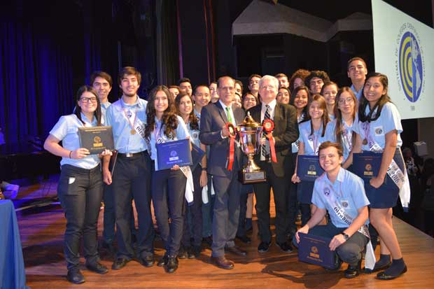 Embajada de Estados Unidos dará cinco becas a estudiantes de colegios científicos