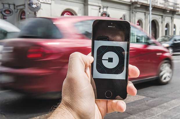 Uber ofrecerá vehículos autónomos en California