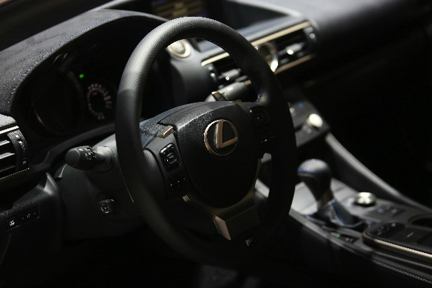 Lexus no puede seguir el ritmo del segmento de lujo de los SUVs