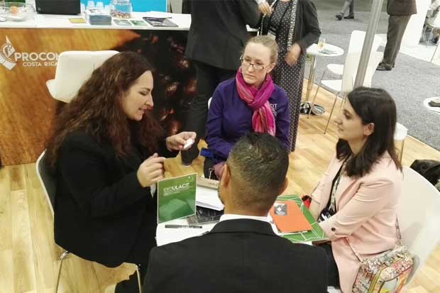 País firma dos alianzas con universidades extranjeras, incluyendo UCLA