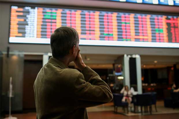 Brasil eleva impuestos al combustible y congela gasto público