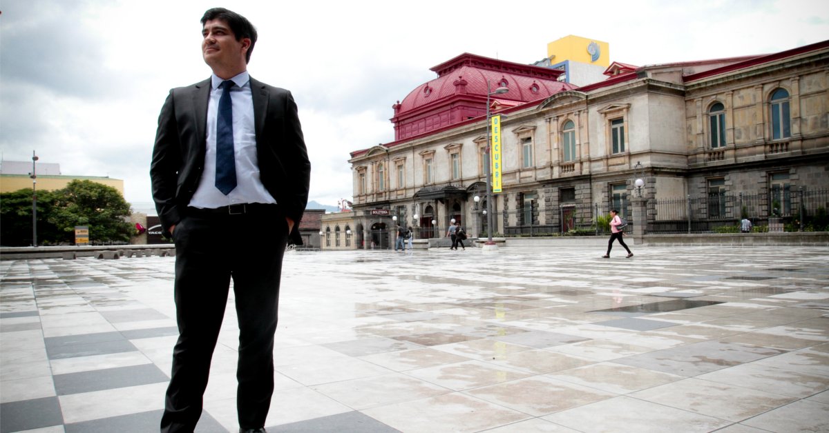 Carlos Alvarado rinde cuentas sobre “reuniones secretas” de su partido
