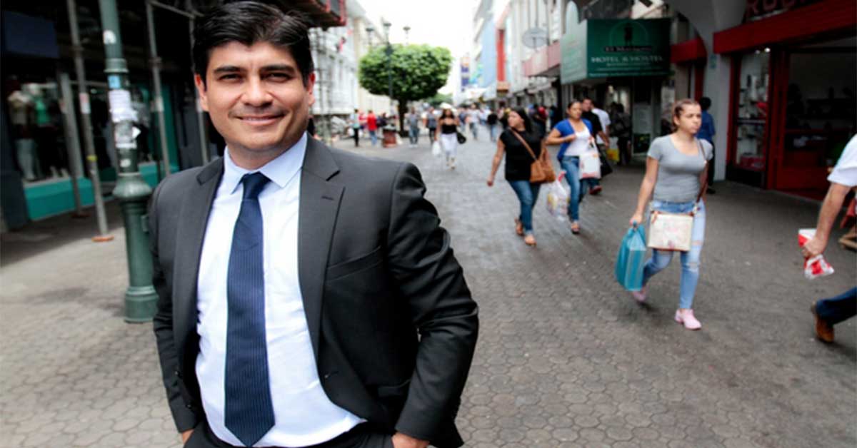 Más de 320 artistas anuncian apoyo a Carlos Alvarado