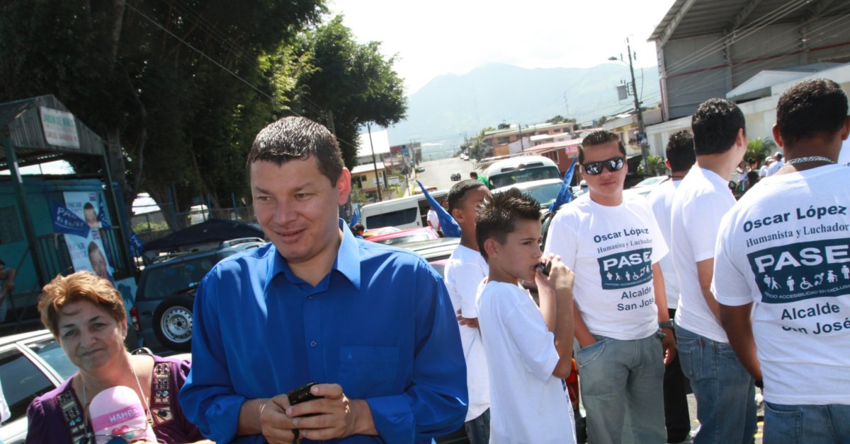 Fiscalía presenta denuncia contra Óscar López
