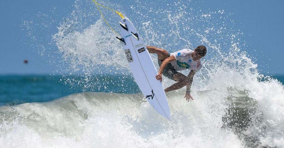 Anthony Fillingim va por su segundo título en la final del campeonato nacional de surf