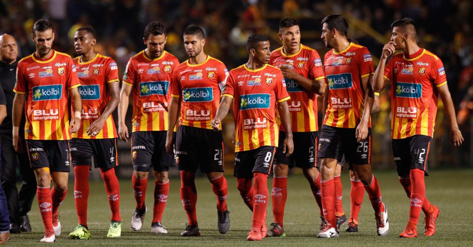 Nota de Tano: Herediano liquida al Saprissa y busca la cima