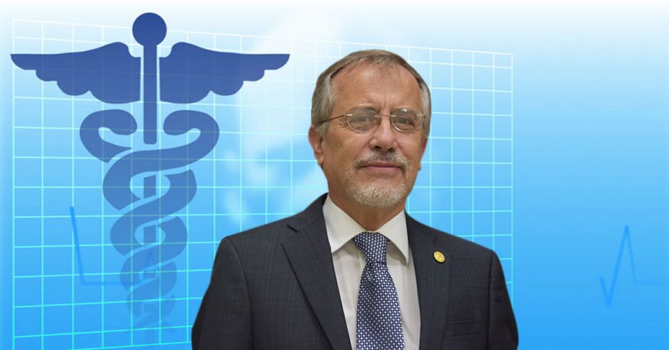 Nuevo presidente del Colegio de Médicos sobre aborto: "Me formaron para salvar la vida"