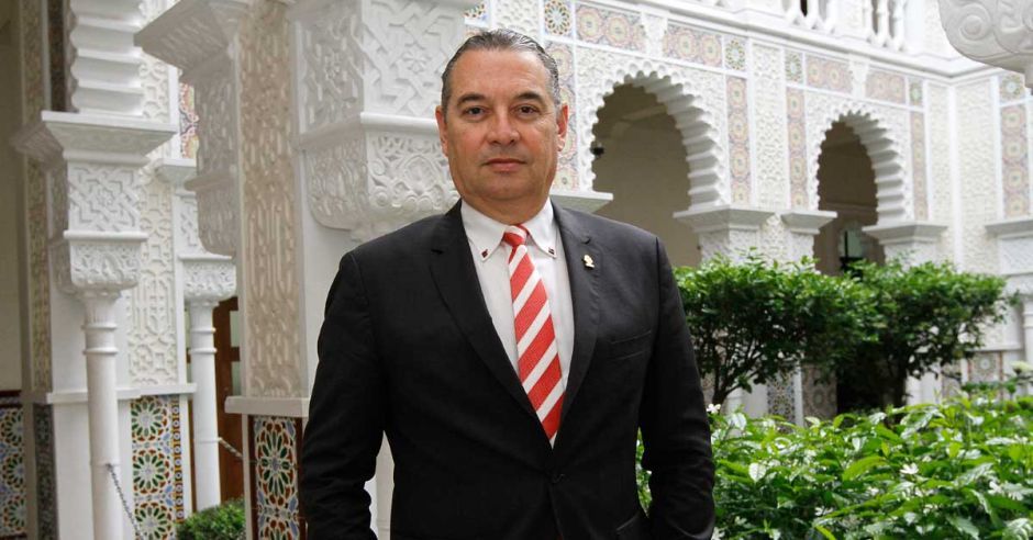 Roberto Thompson pide a ministro de ambiente ponerse a trabajar y no hacer mofa de la Liga