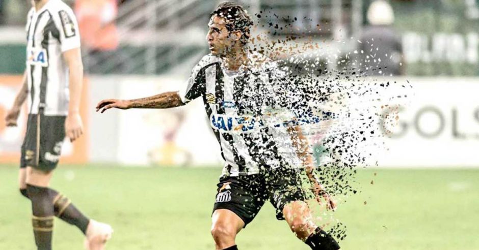 Bryan Ruiz tiene diez meses y 12 días sin jugar con su club