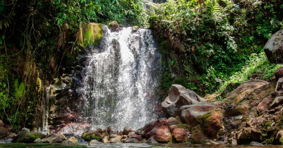 Turismo más barato para nacionales destaca en plan de reactivación del ICT