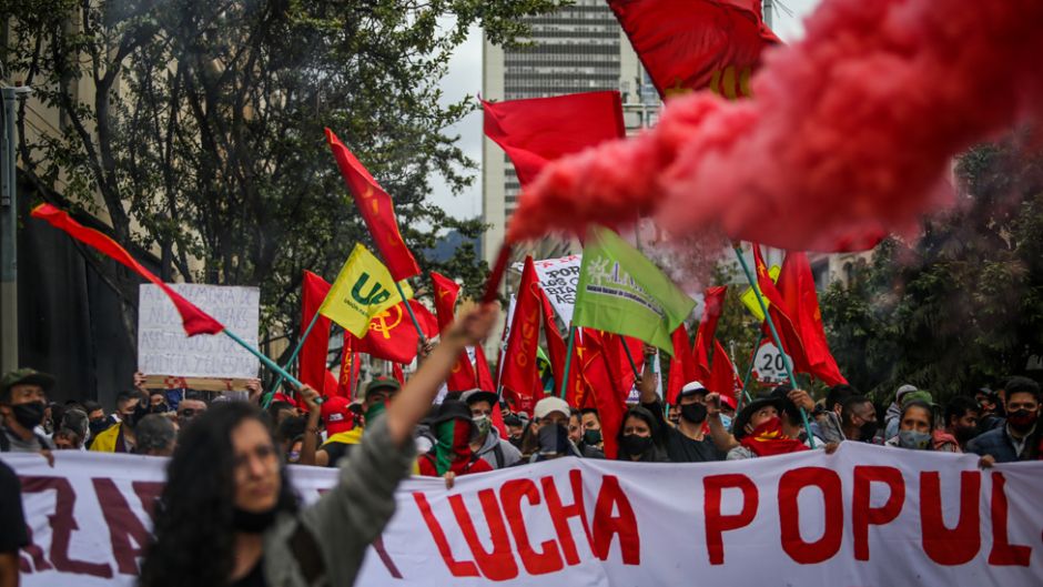 Por qué en Colombia casi no hay sindicatos (y qué tiene que ver eso con los asesinatos de líderes sociales)