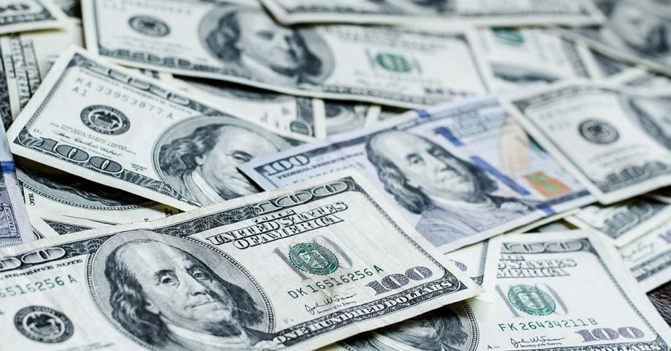 Dólar supera los ¢700 en las ventanillas de los bancos públicos y privados