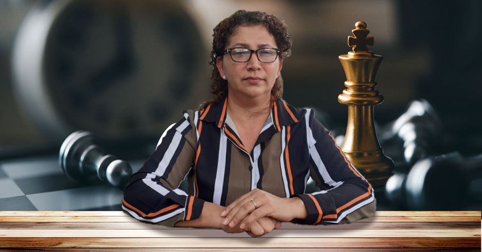 Tica recibe prestigioso premio a "Educadora de Ajedrez Destacada" de América por máximo ente mundial