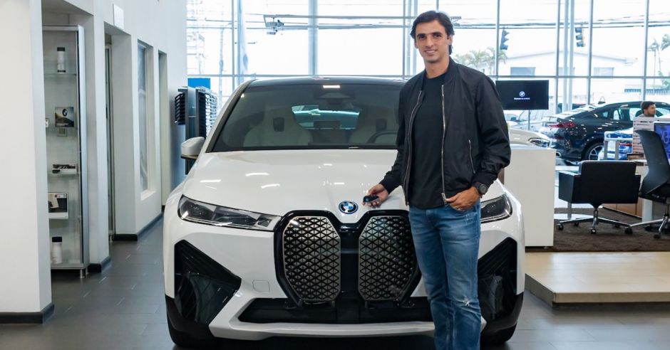 ¡Increíble! BMW vendió 55 modelos eléctricos iX en dos meses en Costa ...