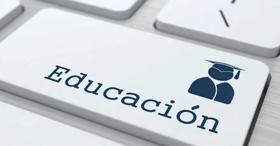 UTN recibe premio por esfuerzos para mejorar calidad de vida e innovación