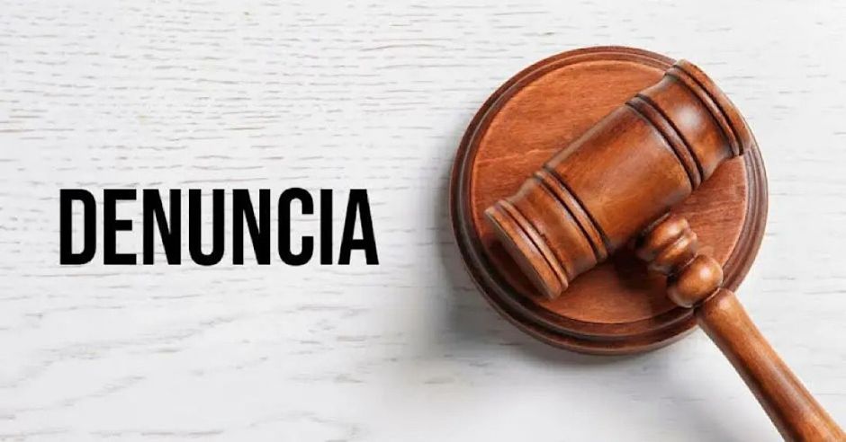Detiene la Fiscalía a técnica judicial ante presunto cobro a empresario investigado