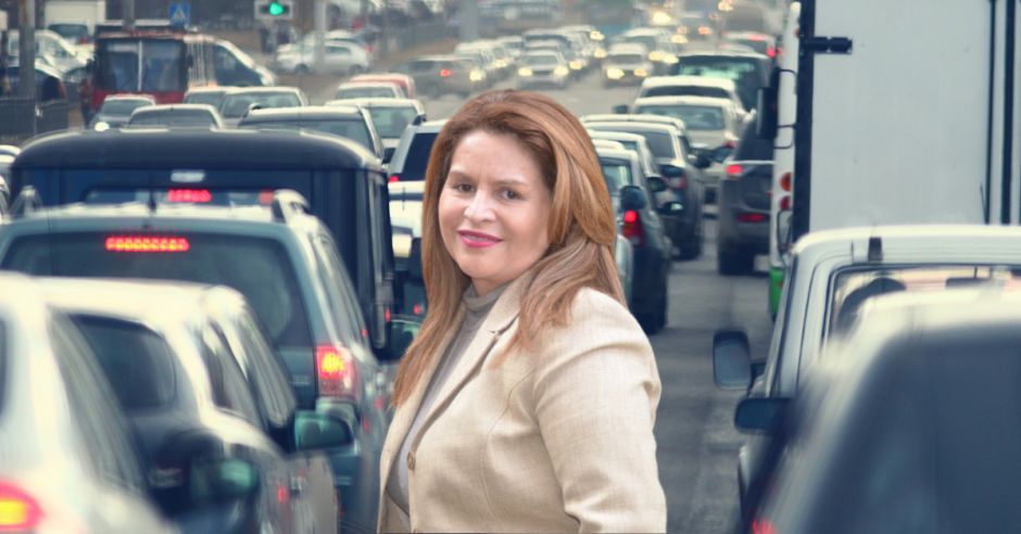 Cantidad de vehículos pasó de 600 mil a 1,6 millones en este siglo, ¿cómo resolver las presas?