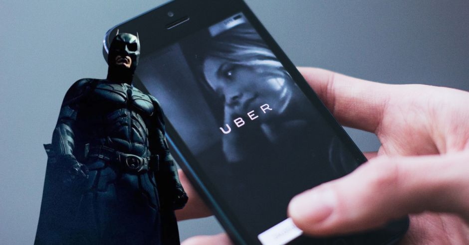 Batman, Taylor Swift y Mickey Mouse ya no podrán subirse al Uber