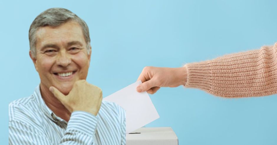 Esposo de Pilar Cisneros Édgar Espinoza entregó documentación al TSE para recolectar firmas para el referéndum