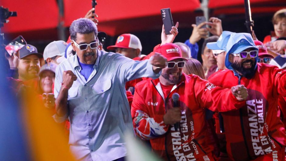 "¡Otra vez en las calles, de punta a punta!": Nicolás Maduro y su rival Edmundo González miden fuerzas en Caracas en un intenso cierre de campaña