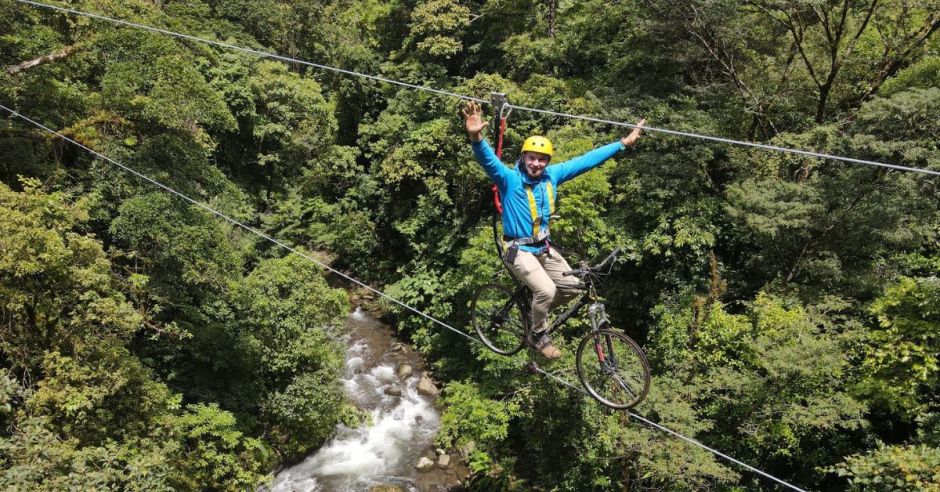 (Video) ¿Canopy en bicicleta? Conozca esta y otras atracciones en Monteverde