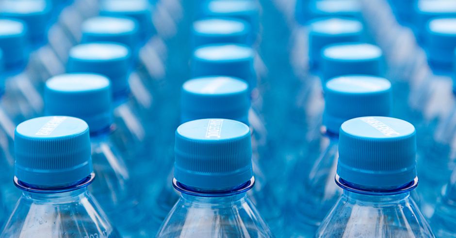 Playas ticas del Pacífico Central entre las más contaminadas con botellas plásticas del continente