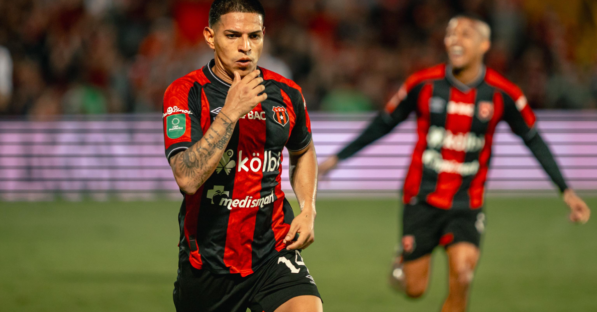 Alajuelense enloquece en el Morera y va por la gran final ante Herediano