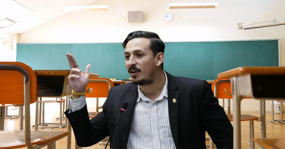 Ariel Robles: “La Costa Rica donde nací construye megaescuelas y megauniversidades, no megacárceles”