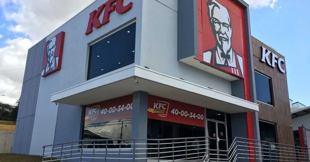 KFC inauguró en Sabanilla su restaurante número 40
