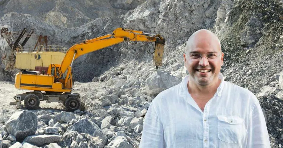 Edgardo Araya del Frente Amplio pide analizar la mejor opción para Crucitas