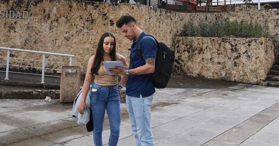 UNA destina más de ₡12.244 millones en becas para reducir la desigualdad educativa