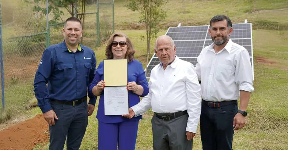 Energía limpia y menor costo: Matelpa y Coopesantos desarrollan planta solar en León Cortés
