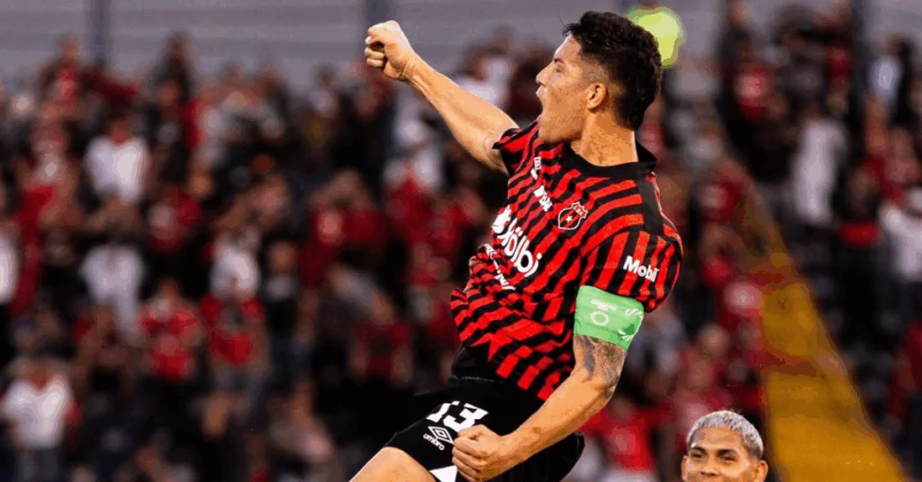 Alajuelense se lleva la Recopa ante el bicampeón nacional - Periodico La  República