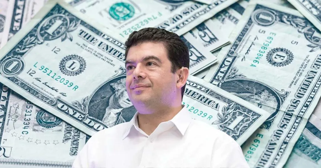 Álvaro Ramos cree que tipo de cambio del dólar debe estar “bastante más arriba” que el nivel actual