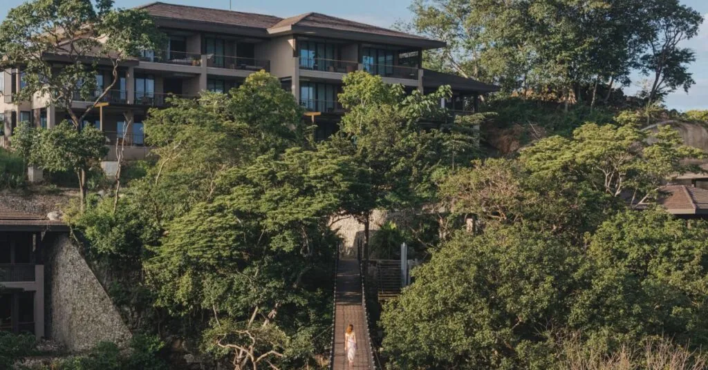 Nekajui, a Ritz-Carlton Reserve, en Guanacaste, es reconocido con dos Llaves MICHELIN