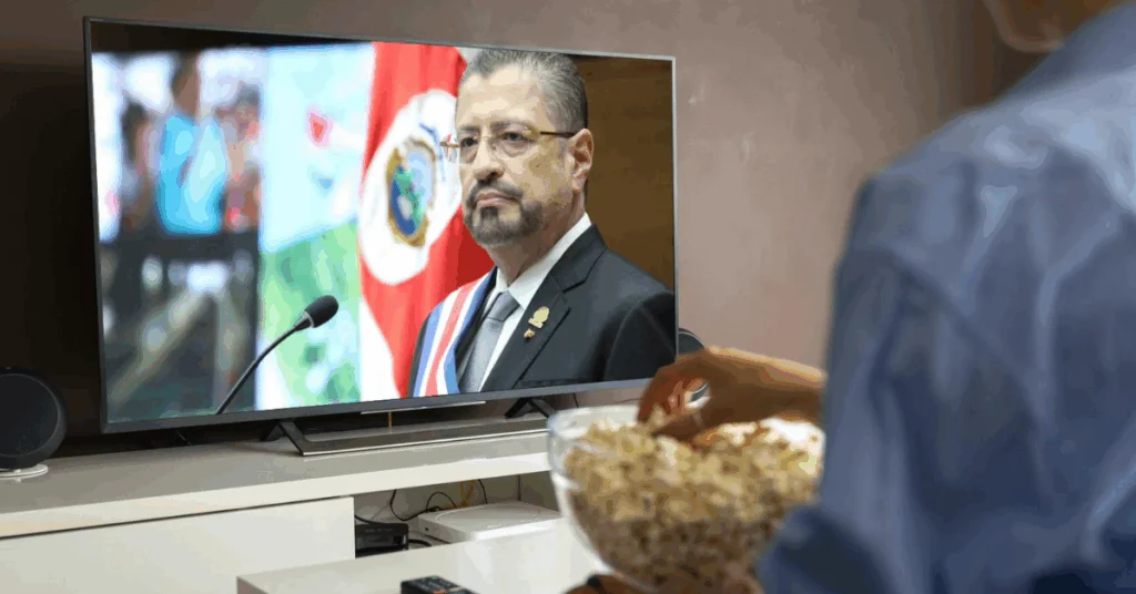 Cuatro canales privados transmitirán conferencia de prensa del Consejo de Gobierno de Rodrigo Chaves