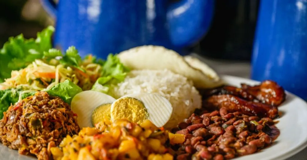 Chubascos lleva su cocina tradicional a Escazú con primera franquicia