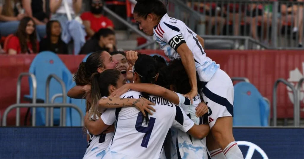 Sele femenina arrancó con triunfo su camino hacia el Mundial 2027