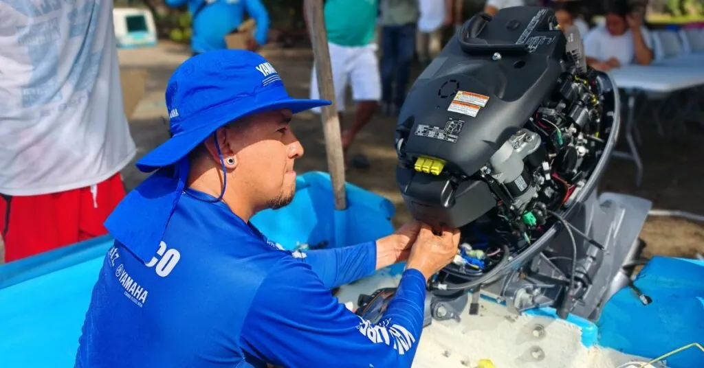 Nuevos motores impulsan la pesca artesanal en Costa de Pájaros