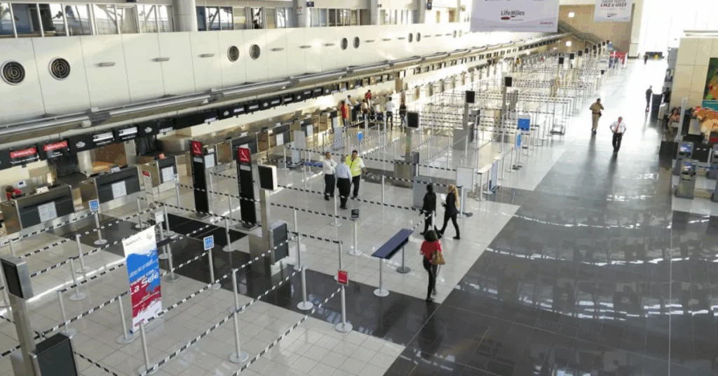 Grupo ASUR de México acuerda compra de administración del Juan Santamaría y otros 19 aeropuertos por $936 millones