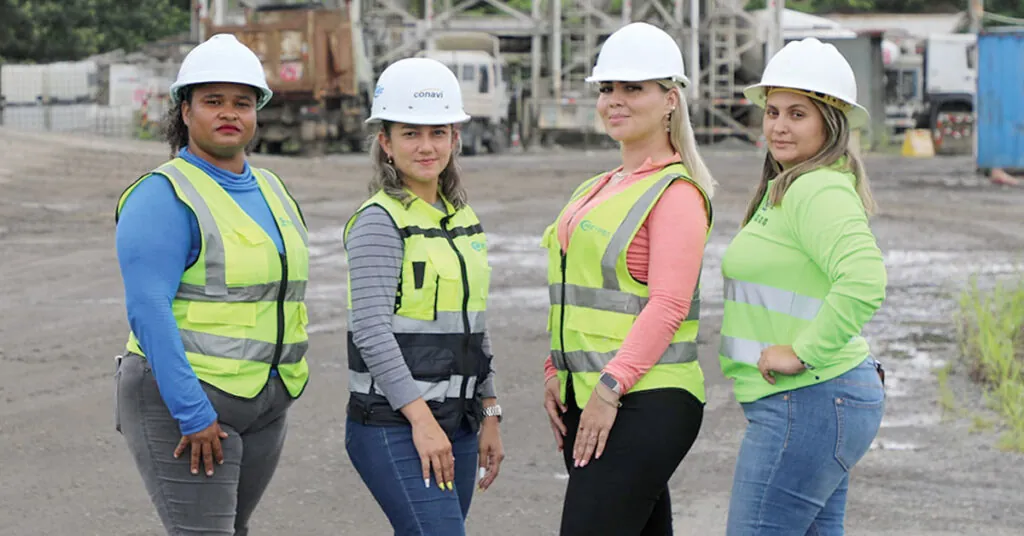 Mujeres lideran la salud ocupacional en el megaproyecto de Ruta 32 de CHEC Americas