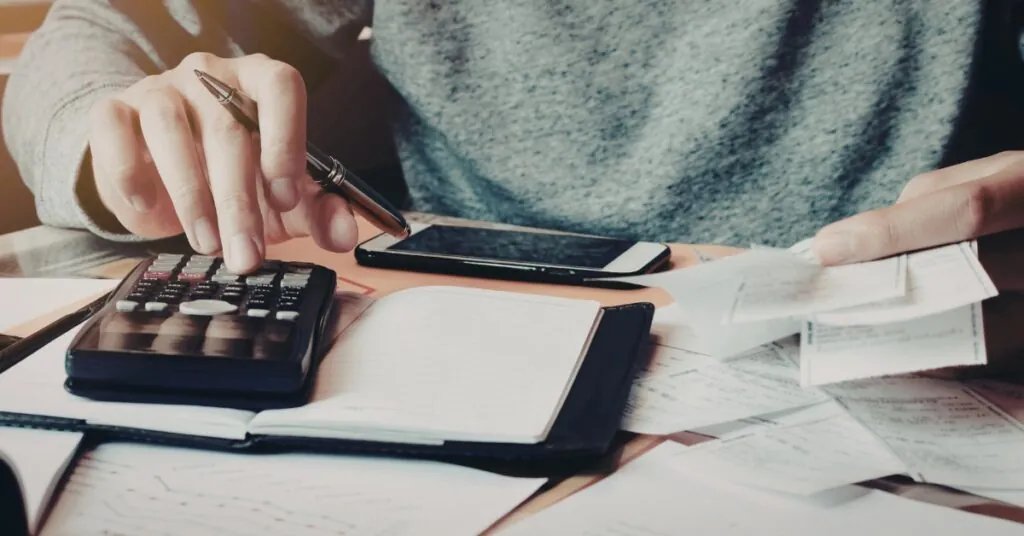 ¿Cómo iniciar el año con finanzas sanas? 5 consejos de los bancos