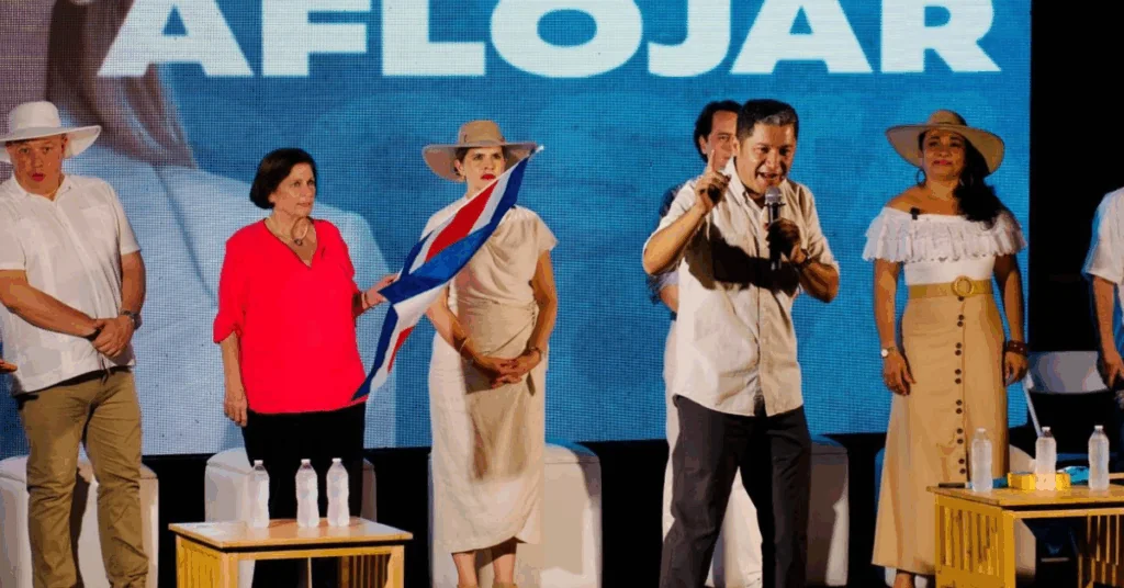 Laura Fernández lamenta muerte de hijo de candidato a diputado de Pueblo Soberano