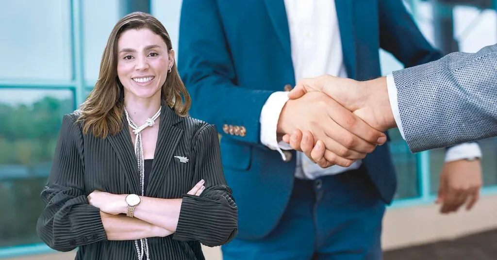 Inversión Extranjera Directa enfrenta una paradoja: ¿por qué hay más inversión, pero también despidos?