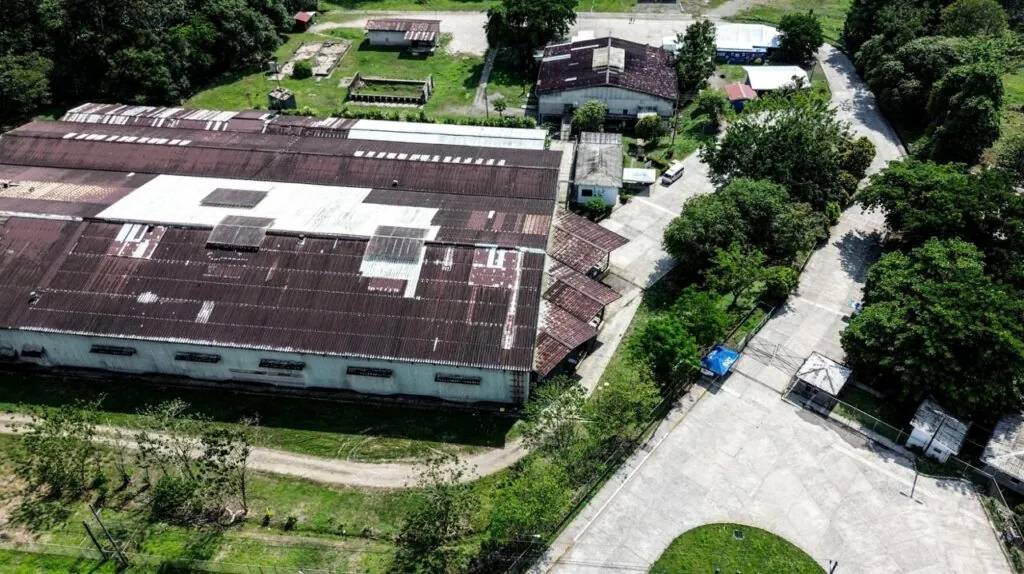 Faber-Castell señala a Costa Rica de usar su antigua fábrica para detener migrantes