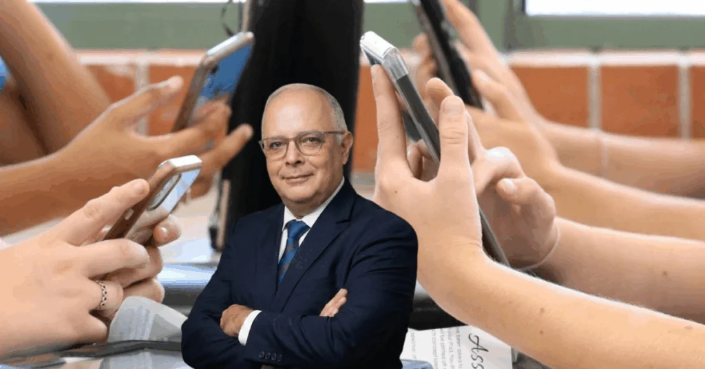 Prohibición de teléfonos celulares provocaría aumento de brecha educativa, según informáticos